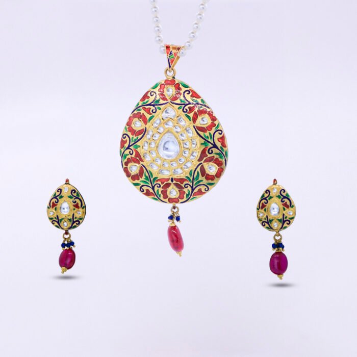 22KT Gold Royal Kundan Meenakari Pendant Set - Image 1