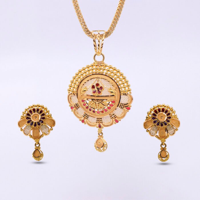 22KT Gold Imperial Filigree Pendant Set - Image 1